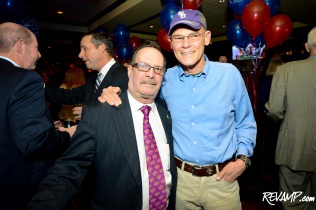 The Palm D.C.'s famous maitre d' Tommy Jacomo and prominent Democratic strategist James Carville.